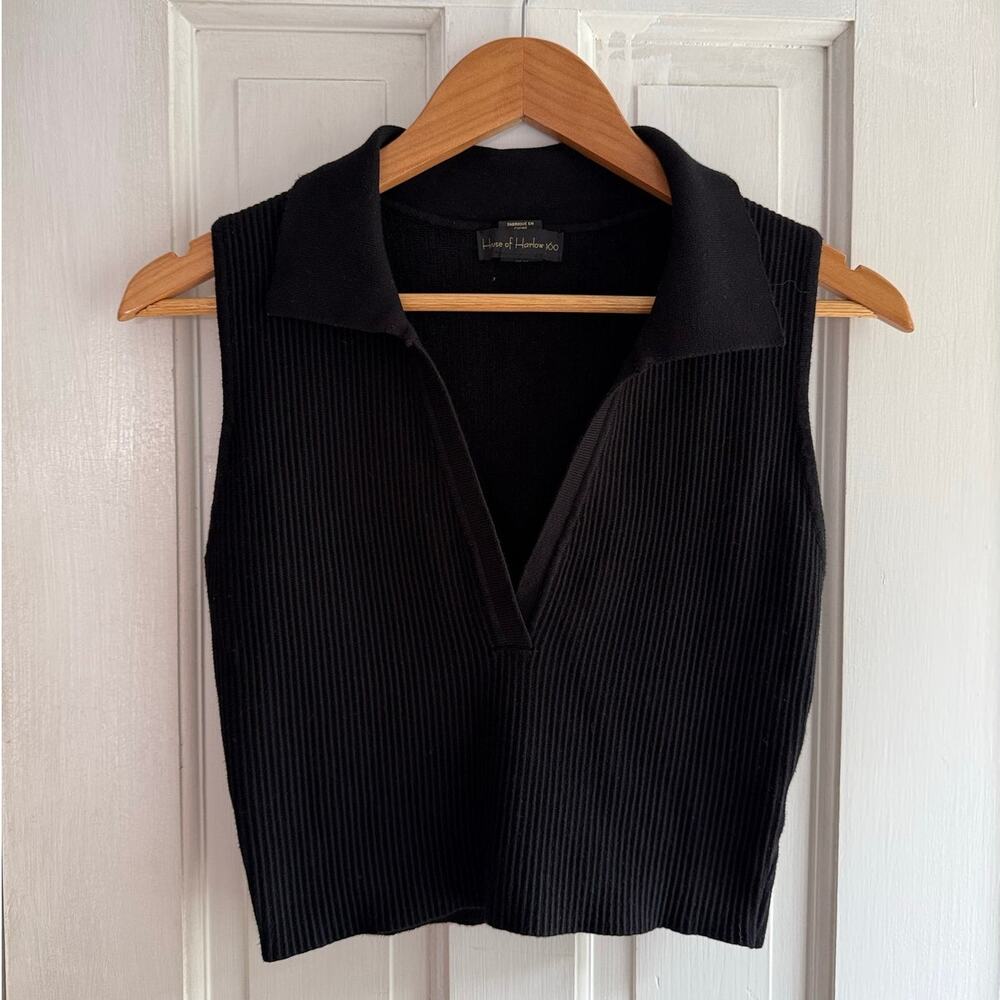 House of Harlow 1960 Black Knit Cropped Vest Size Medium Sleeveless Sweater Top